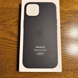 Apple iPhone 13 Silicone Case - Black